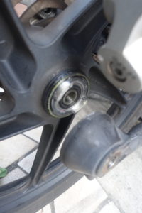 フロントホイール組み立て